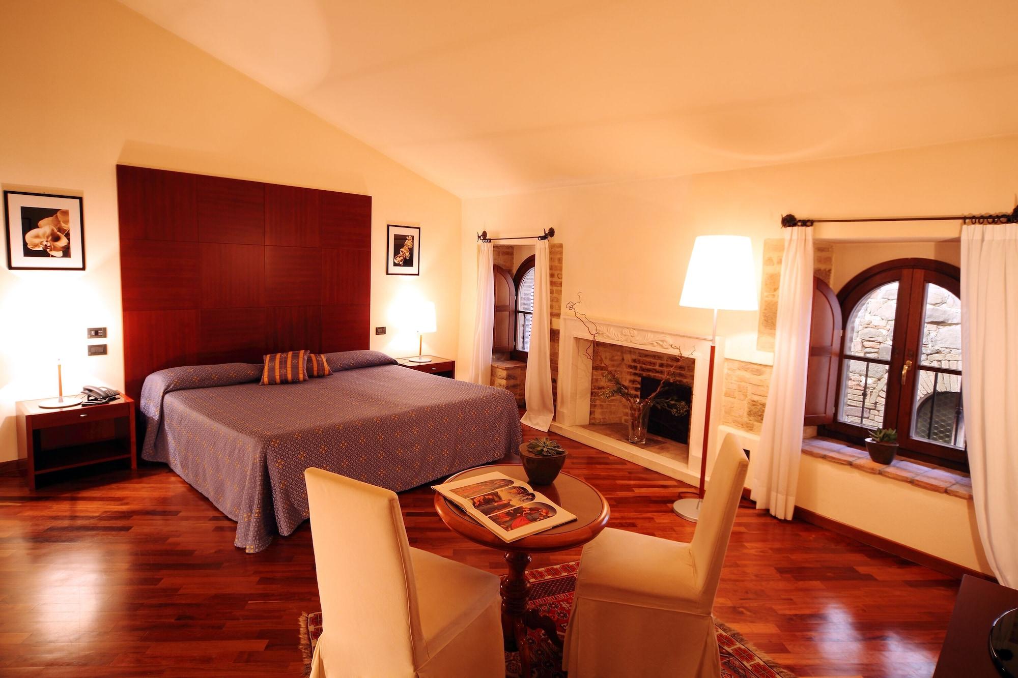 Relais La Corte Di Бетона Екстериор снимка