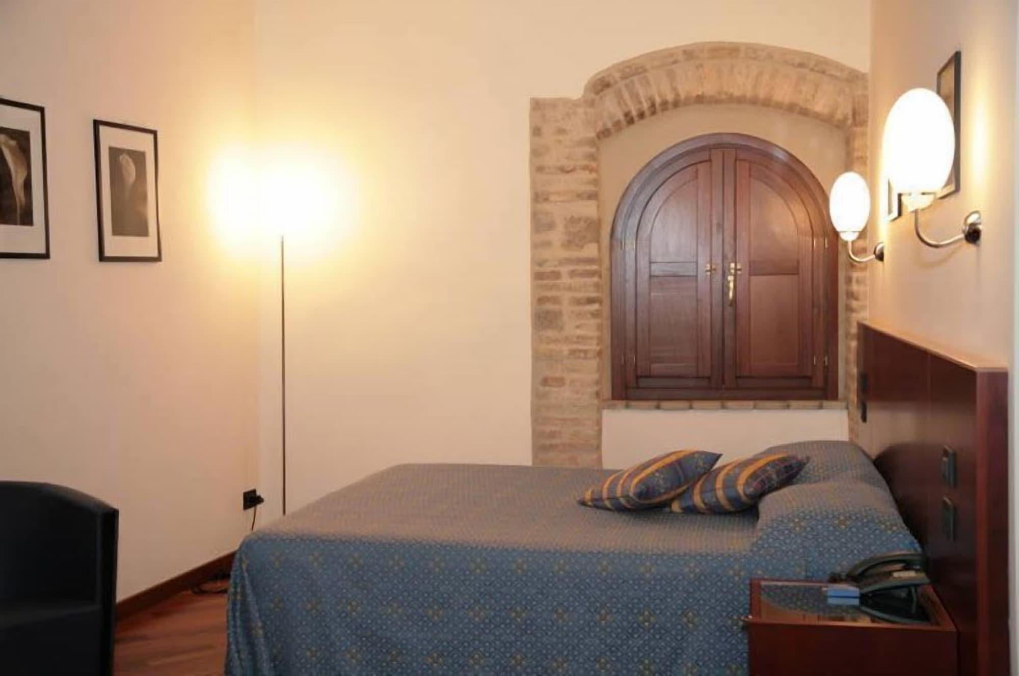 Relais La Corte Di Бетона Екстериор снимка