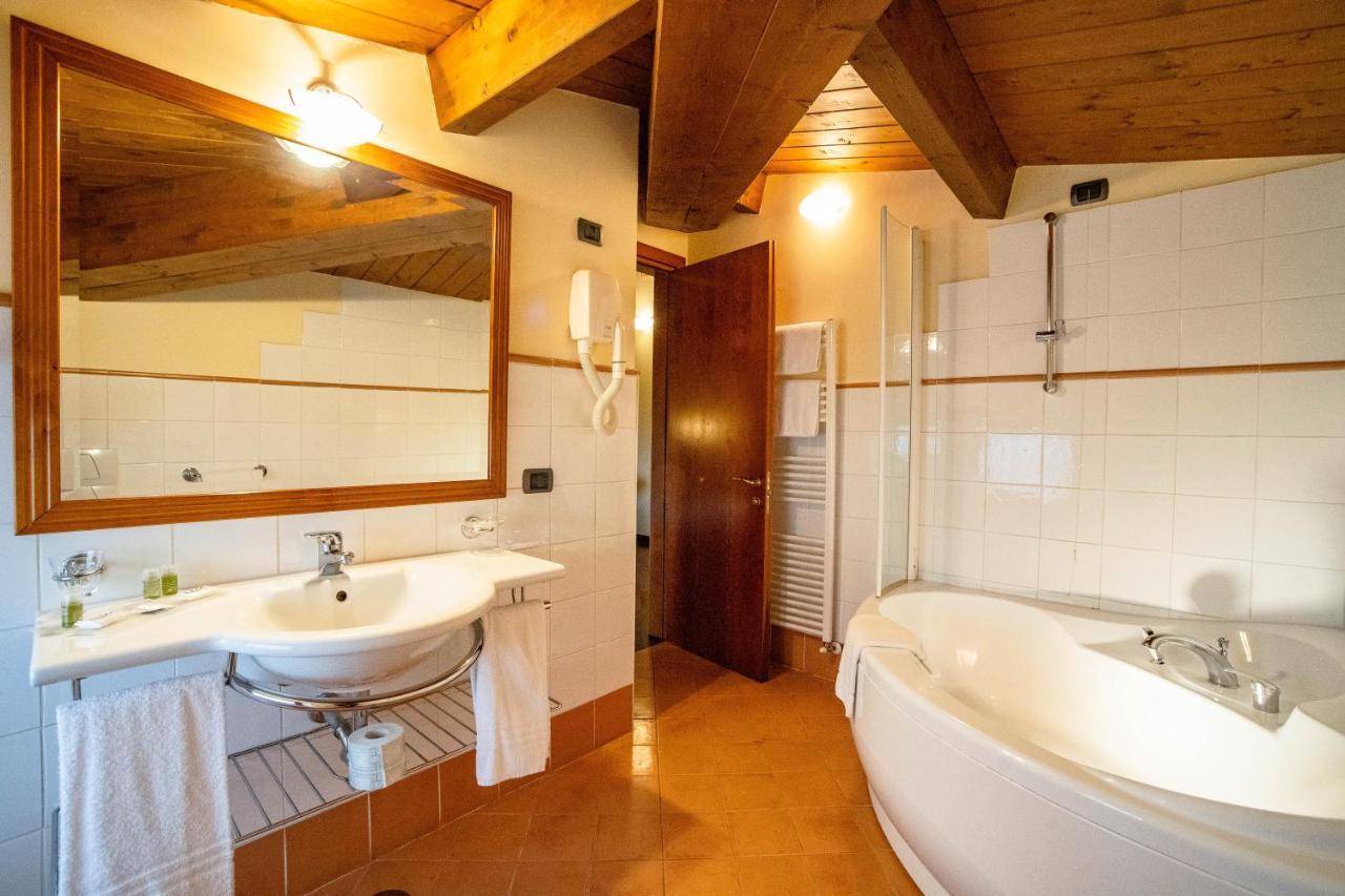 Relais La Corte Di Бетона Екстериор снимка