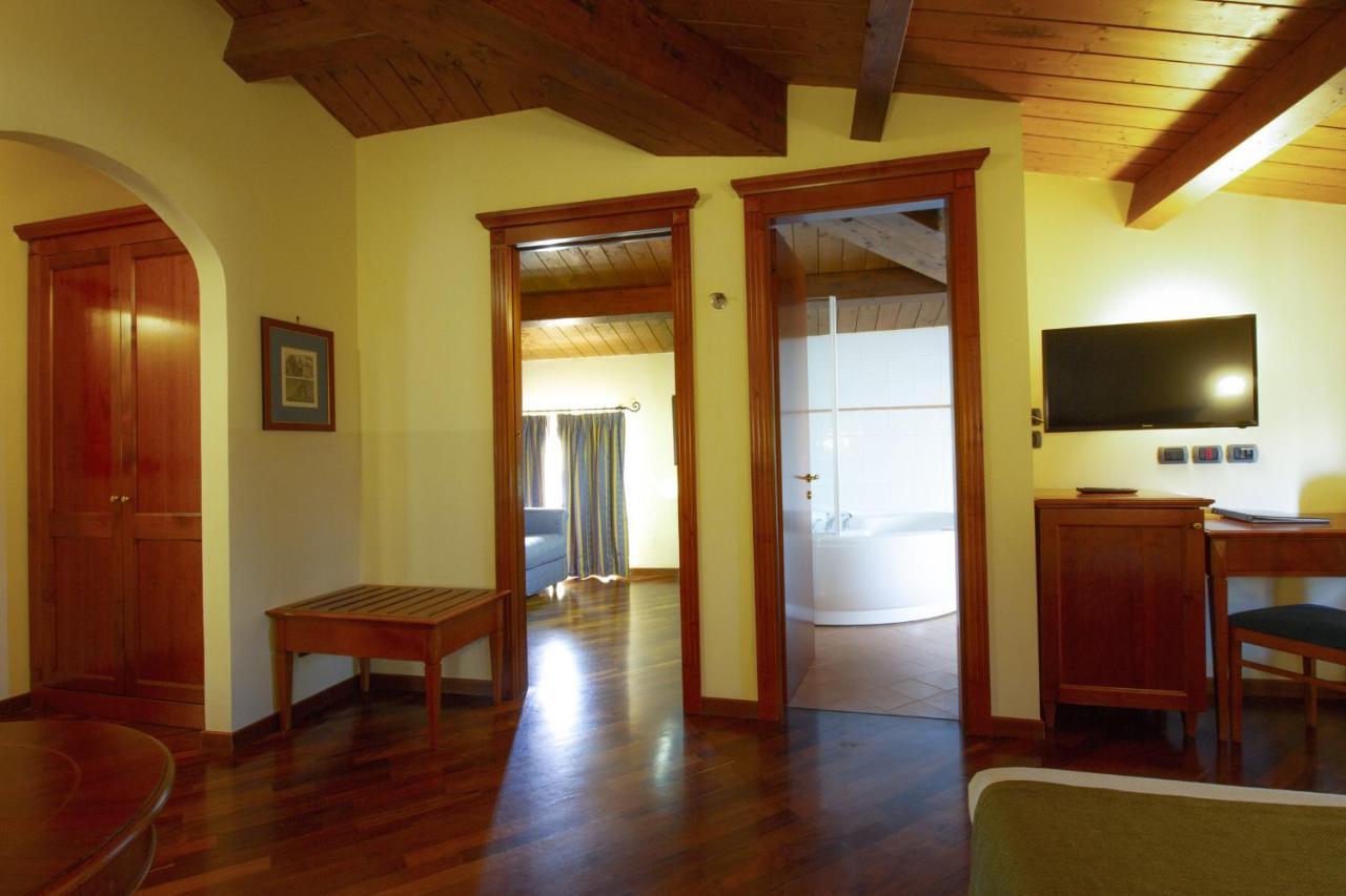 Relais La Corte Di Бетона Екстериор снимка