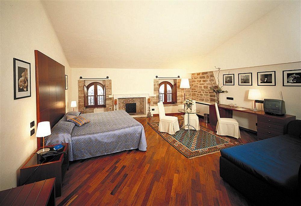 Relais La Corte Di Бетона Екстериор снимка