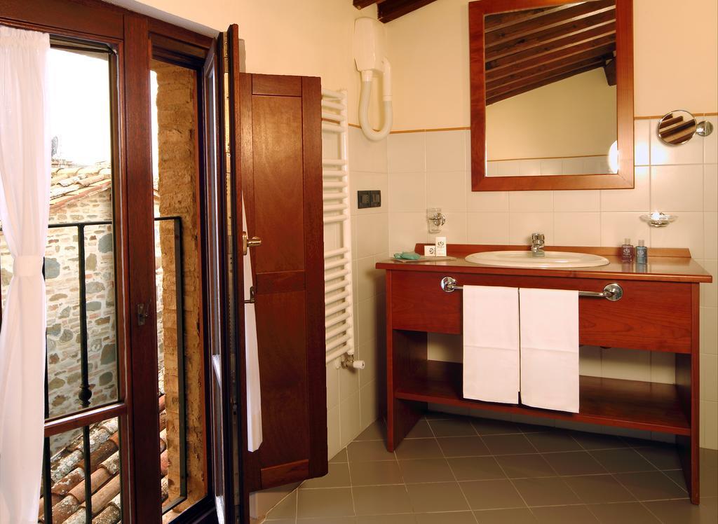 Relais La Corte Di Бетона Стая снимка